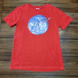 Nasa Kids SS Red Unisex Tee 3D Logo - Size Large (10-12)